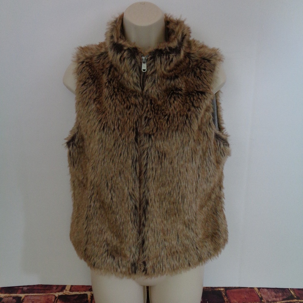Justice Brown Faux Fur Zipper Vest Jr 16/18